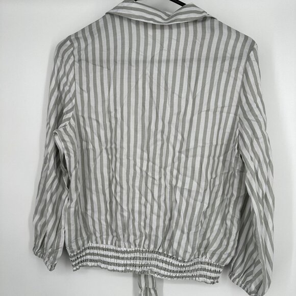 Beach Lunch‎ Lounge Sage Green Stripe Blouse Size XS Tie Front - Picture 7 of 7